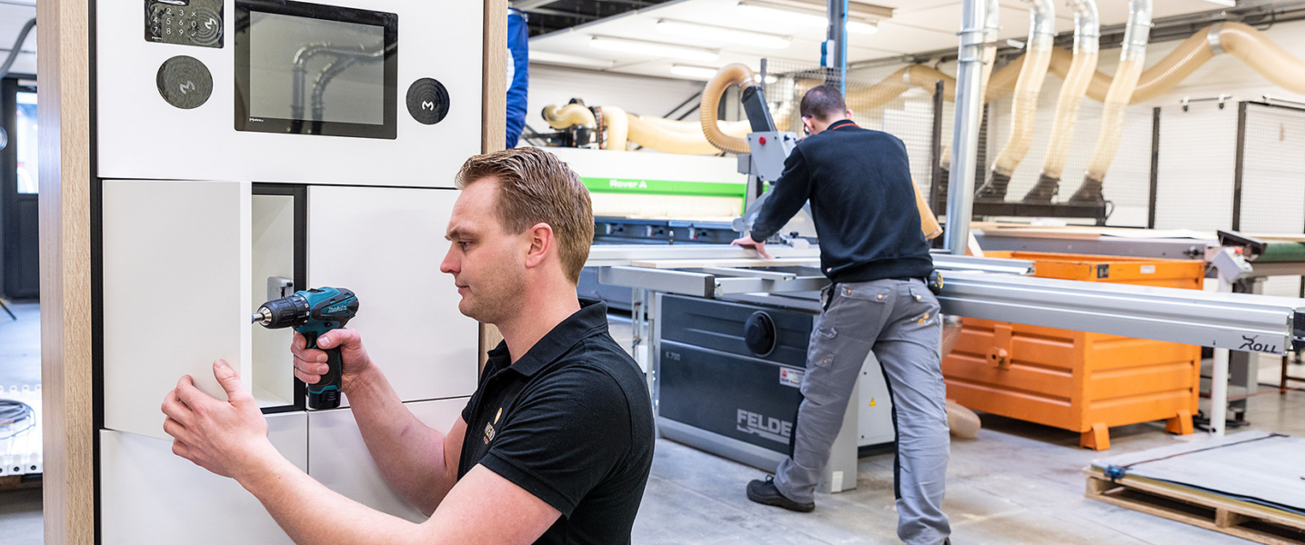 WEWO Interior concepts personeel productie lockers lr 27